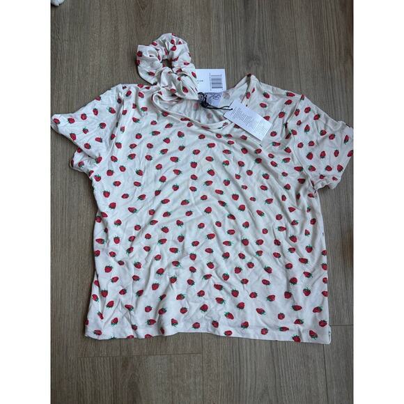 NEW NWT Plush Revolve Strawberry 3 Piece Pajama set size Xs - Picture 2 of 6